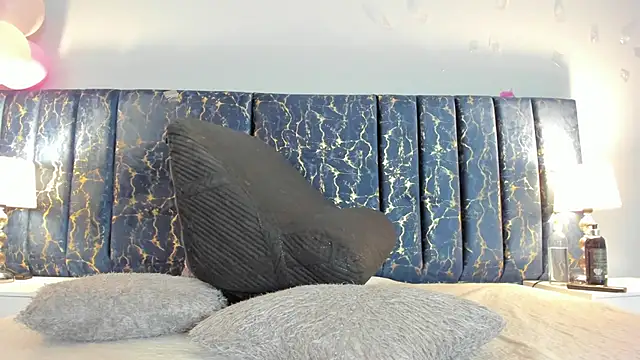 Sophia Lemos online show from 7, 10, 2025