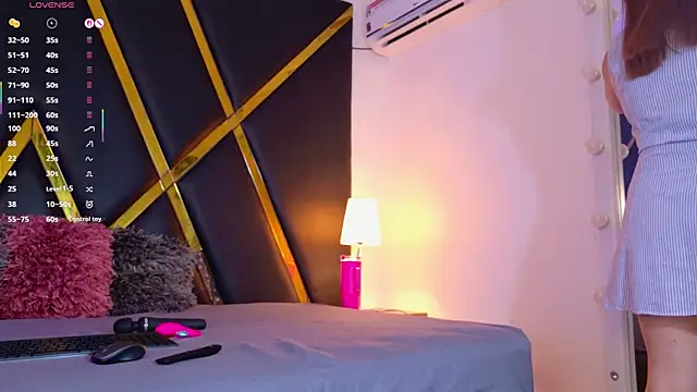 Snapshot of Adel_Nesbiit chatting on 10, 9, 2025 Adel Nesbiit online show from 10, 9, 2025