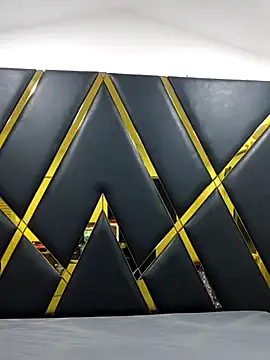 Snapshot of Adel_Nesbiit chatting on 12, 10, 2025 Adel Nesbiit online show from 12, 10, 2025