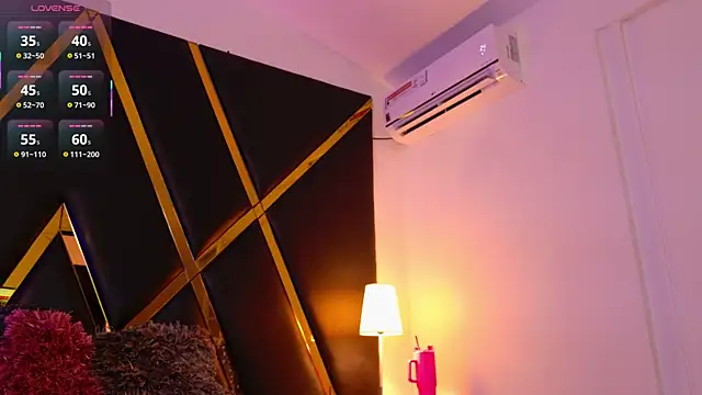 Snapshot of Adel_Nesbiit chatting on 17, 10, 2025 Adel Nesbiit online show from 17, 10, 2025