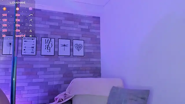 BonnieAnderson  online show from 20, 9, 2025