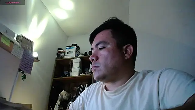 Snapshot of Jhonatan_Morales_S chatting on 21, 5, 2026 Jhonatan Morales S online show from 21, 5, 2026
