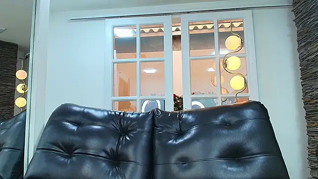 miss collins online show from 18, 9, 2025