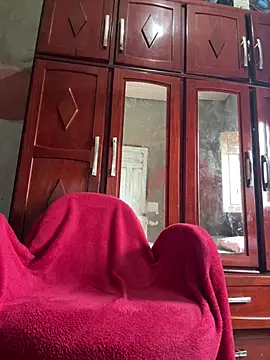 Jhullyfonseca online show from 15, 4, 2026