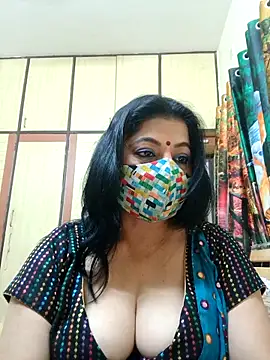 Snapshot of Ratna-777 chatting on 1, 11, 2025 Ratna-777 online show from 1, 11, 2025