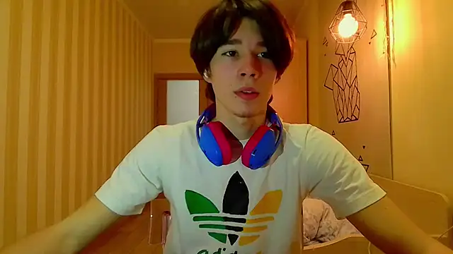 Snapshot of gayGamogey chatting on 2, 3, 2025 gayGamogey online show from 2, 3, 2025