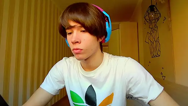 Snapshot of gayGamogey chatting on 7, 3, 2025 gayGamogey online show from 7, 3, 2025