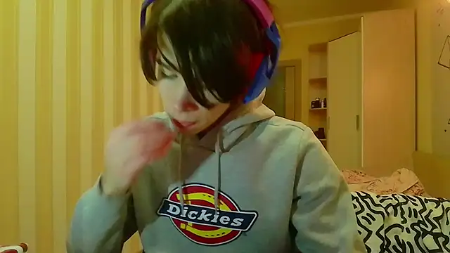 Snapshot of gayGamogey chatting on 22, 3, 2025 gayGamogey online show from 22, 3, 2025