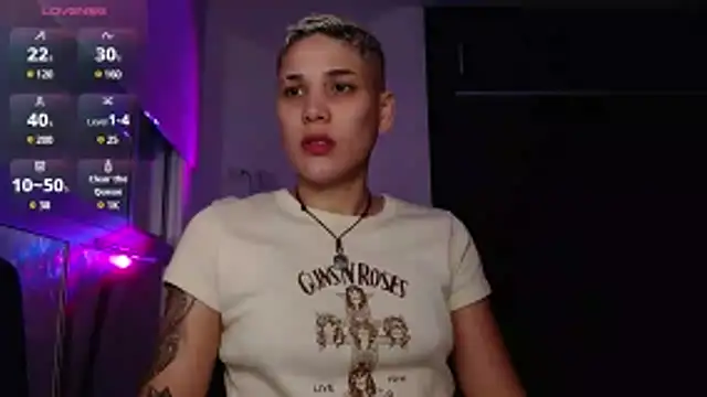 Snapshot of Charlee_pink chatting on 4, 12, 2024 Charlee pink online show from 4, 12, 2024