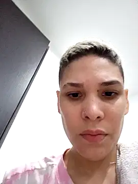 Snapshot of Charlee_pink chatting on 14, 12, 2024 Charlee pink online show from 14, 12, 2024