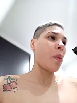 Snapshot of Charlee_pink chatting on 15, 12, 2024 Charlee pink online show from 15, 12, 2024