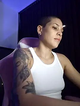 Snapshot of Charlee_pink chatting on 29, 12, 2024 Charlee pink online show from 29, 12, 2024