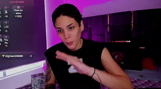 Snapshot of Charlee_pink chatting on 6, 3, 2025 Charlee pink online show from 6, 3, 2025