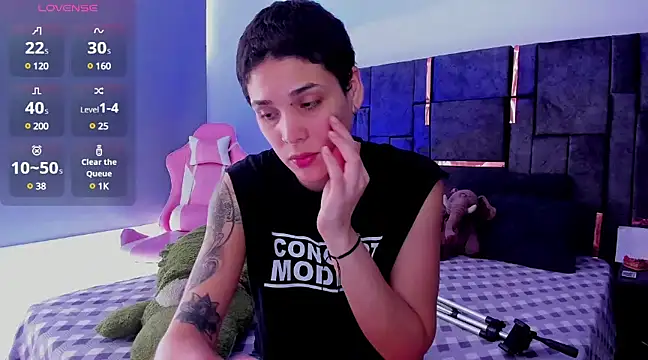 Snapshot of Charlee_pink chatting on 10, 3, 2025 Charlee pink online show from 10, 3, 2025