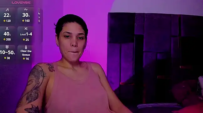 Snapshot of Charlee_pink chatting on 20, 3, 2025 Charlee pink online show from 20, 3, 2025