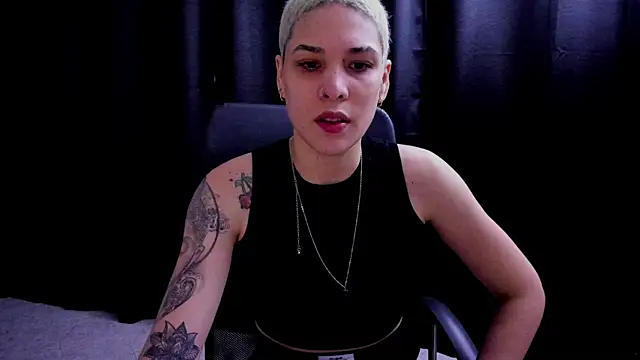 Snapshot of Charlee_pink chatting on 19, 9, 2025 Charlee pink online show from 19, 9, 2025