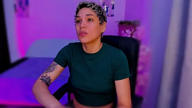 Charlee pink online show from 24, 11, 2025