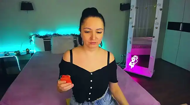 AngellLika online show from 8, 1, 2025