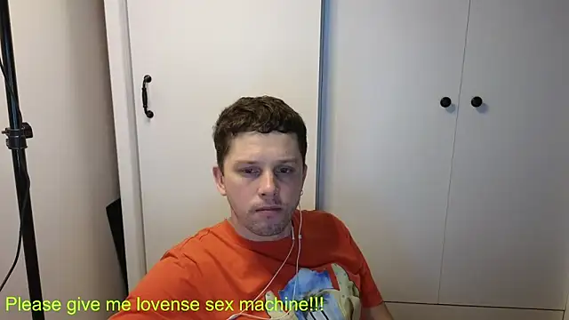 Snapshot of BigL0ve chatting on 24, 2, 2026 BigL0ve online show from 24, 2, 2026