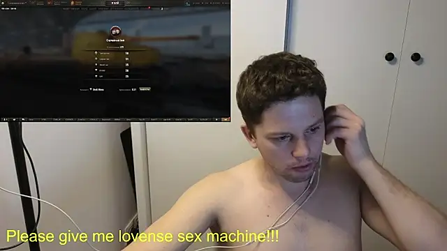 Snapshot of BigL0ve chatting on 4, 3, 2026 BigL0ve online show from 4, 3, 2026