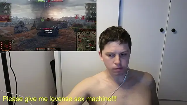 Snapshot of BigL0ve chatting on 8, 3, 2026 BigL0ve online show from 8, 3, 2026