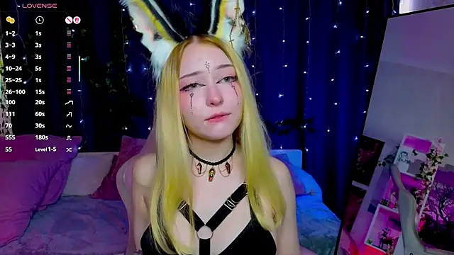 ElswythCovil online show from 17, 9, 2025