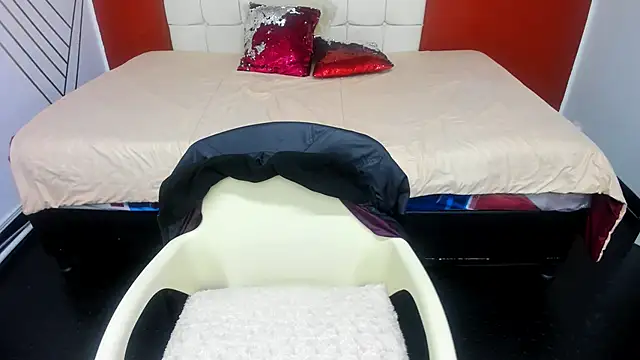 Snapshot of Abrillee1 chatting on 18, 2, 2025 Abrillee1 online show from 18, 2, 2025