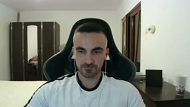 Snapshot of mu5clemania2 chatting on 6, 10, 2025 mu5clemania2 online show from 6, 10, 2025