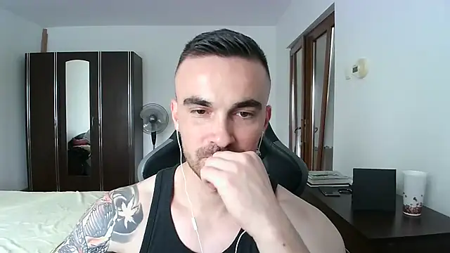 Snapshot of mu5clemania2 chatting on 9, 10, 2025 mu5clemania2 online show from 9, 10, 2025