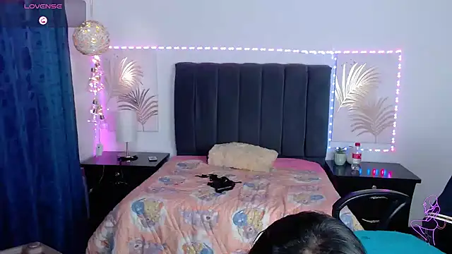 Julietacollins06 online show from 4, 2, 2025