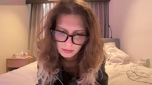 Alice Pinkhead online show from 2, 4, 2026