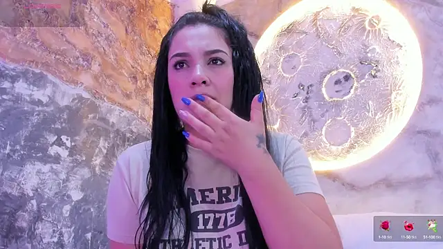 Snapshot of brianaGuzman chatting on 8, 3, 2025 brianaGuzman online show from 8, 3, 2025