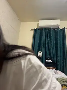 yourbootygirl online show from 2, 4, 2026