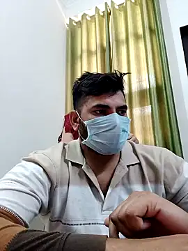 Snapshot of aaliya_bhattt chatting on 22, 12, 2024 aaliya bhattt online show from 22, 12, 2024