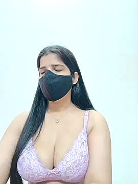 Snapshot of aaliya_bhattt chatting on 31, 12, 2024 aaliya bhattt online show from 31, 12, 2024