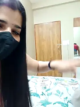 Snapshot of aaliya_bhattt chatting on 22, 3, 2025 aaliya bhattt online show from 22, 3, 2025