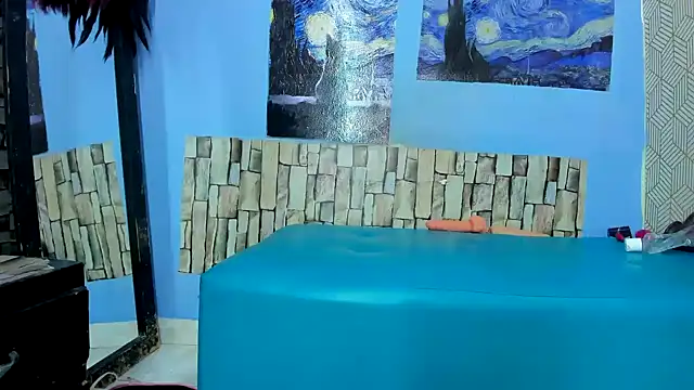 Natalycarter online show from 6, 3, 2025