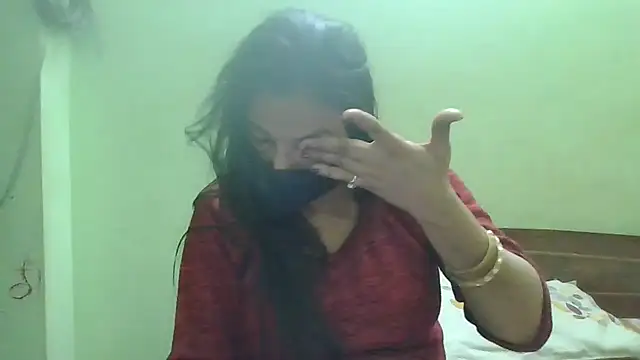 Snapshot of couplesuni chatting on 7, 12, 2024 couplesuni online show from 7, 12, 2024