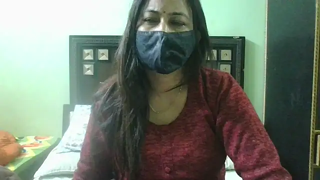Snapshot of couplesuni chatting on 3, 2, 2025 couplesuni online show from 3, 2, 2025