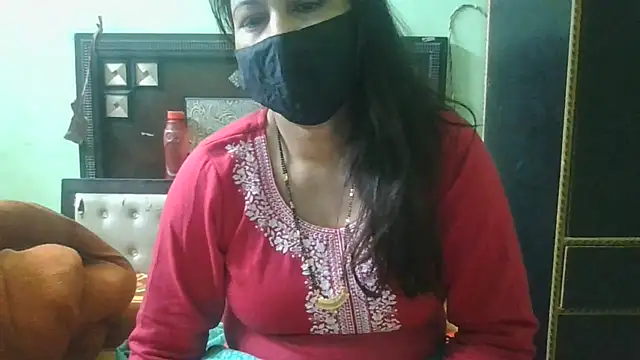 Snapshot of couplesuni chatting on 15, 11, 2025 couplesuni online show from 15, 11, 2025