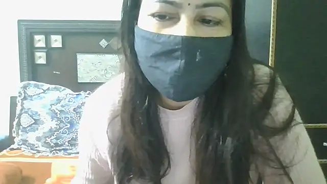 Snapshot of couplesuni chatting on 24, 11, 2025 couplesuni online show from 24, 11, 2025