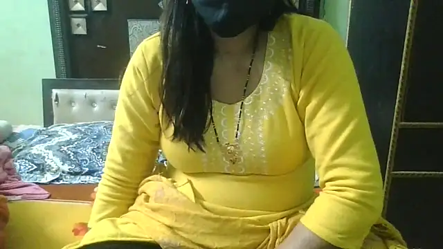 Snapshot of couplesuni chatting on 27, 11, 2025 couplesuni online show from 27, 11, 2025