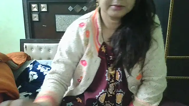 Snapshot of couplesuni chatting on 30, 11, 2025 couplesuni online show from 30, 11, 2025