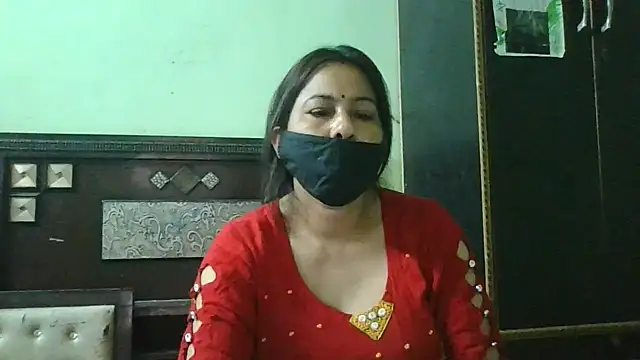 Snapshot of couplesuni chatting on 9, 3, 2026 couplesuni online show from 9, 3, 2026