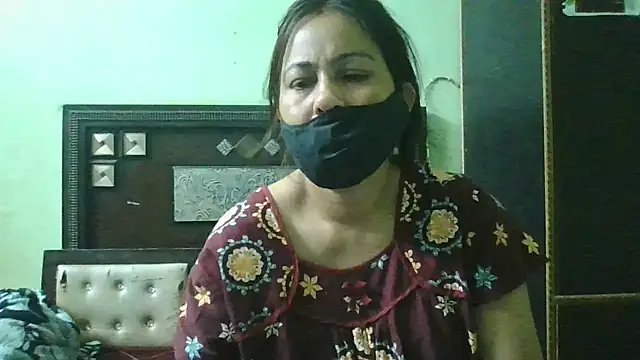 Snapshot of couplesuni chatting on 10, 3, 2026 couplesuni online show from 10, 3, 2026