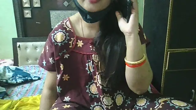 Snapshot of couplesuni chatting on 7, 4, 2026 couplesuni online show from 7, 4, 2026