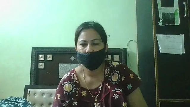 Snapshot of couplesuni chatting on 12, 5, 2026 couplesuni online show from 12, 5, 2026