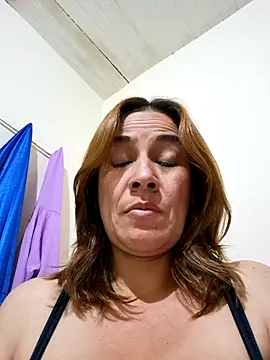 Snapshot of Zaralu_ chatting on 20, 2, 2025 Zaralu online show from 20, 2, 2025