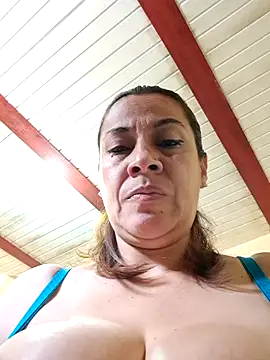 Snapshot of Zaralu_ chatting on 26, 10, 2025 Zaralu online show from 26, 10, 2025