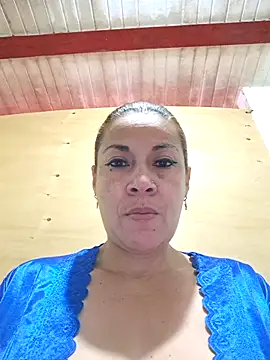 Snapshot of Zaralu_ chatting on 17, 12, 2025 Zaralu online show from 17, 12, 2025